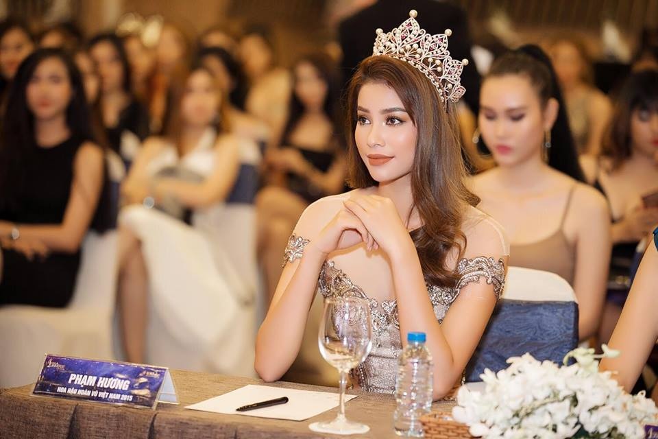 Pham Huong ra ca khuc moi anh 1