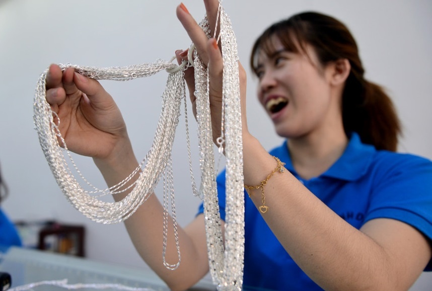 30s: Tran Thanh, pho vang bac, tuong xin loi Viet Nam hinh anh