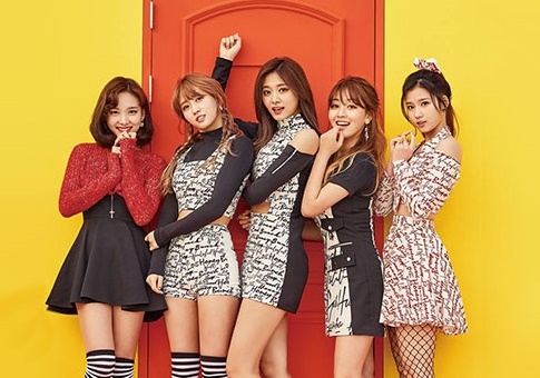 KoreaHub: TWICE la nhom nhac nu co MV nhieu luot xem nhat YouTube hinh anh