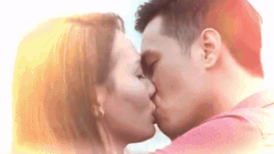 'Song chung voi me chong': Van khoa moi Son ca phut trong canh cuoi hinh anh