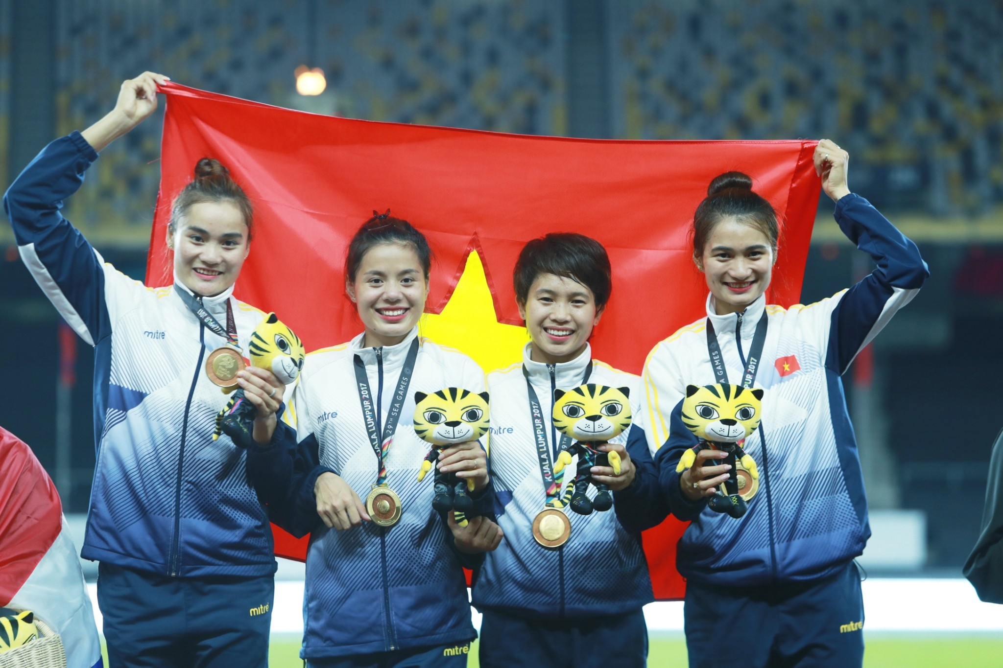 'VDV nu dong gop 2/3 so HCV cua Viet Nam tai SEA Games 29' hinh anh