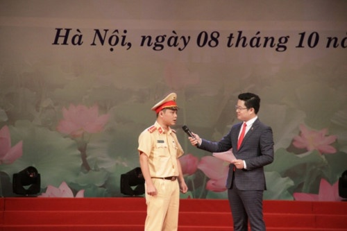cong ban toi truong anh 2