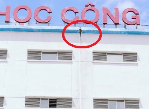 DH Hutech lap luoi bao ho tam thoi, ngan be tong tiep tuc gay tai nan hinh anh