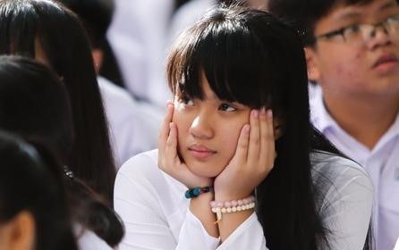 Nua voi tu chu dai hoc hinh anh