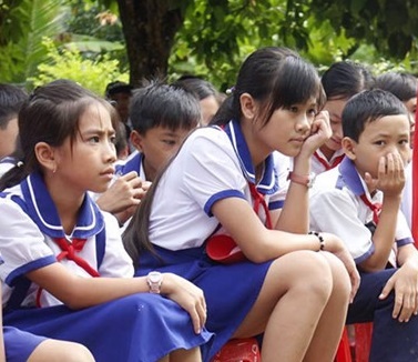 Giao vien Da Nang boc tham de tranh tinh trang 'chay lop' hinh anh