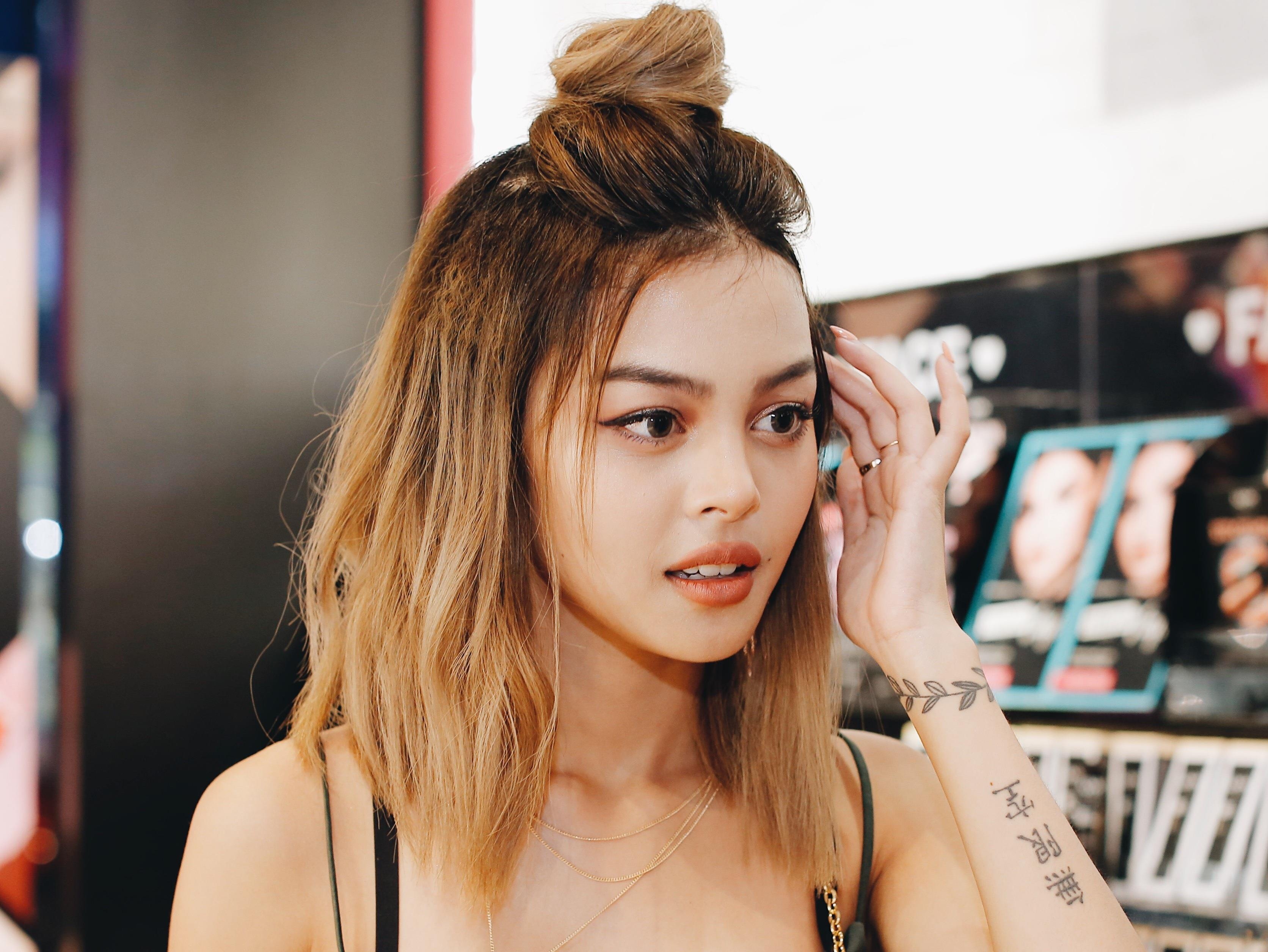 Nhan sac 'hot girl moi teu' Lily Maymac ngoai doi hinh anh