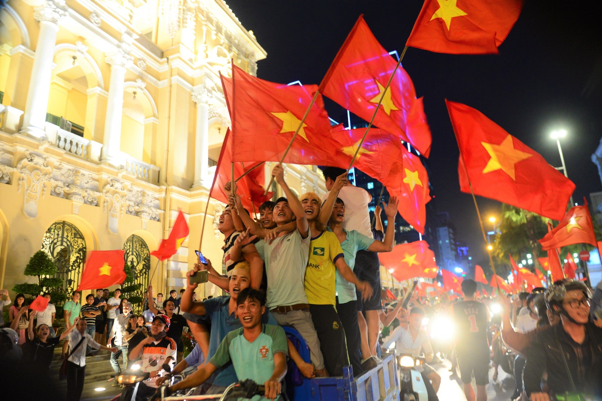 U23 Viet Nam vo dich trong tim co dong vien du chua da tran chung ket hinh anh