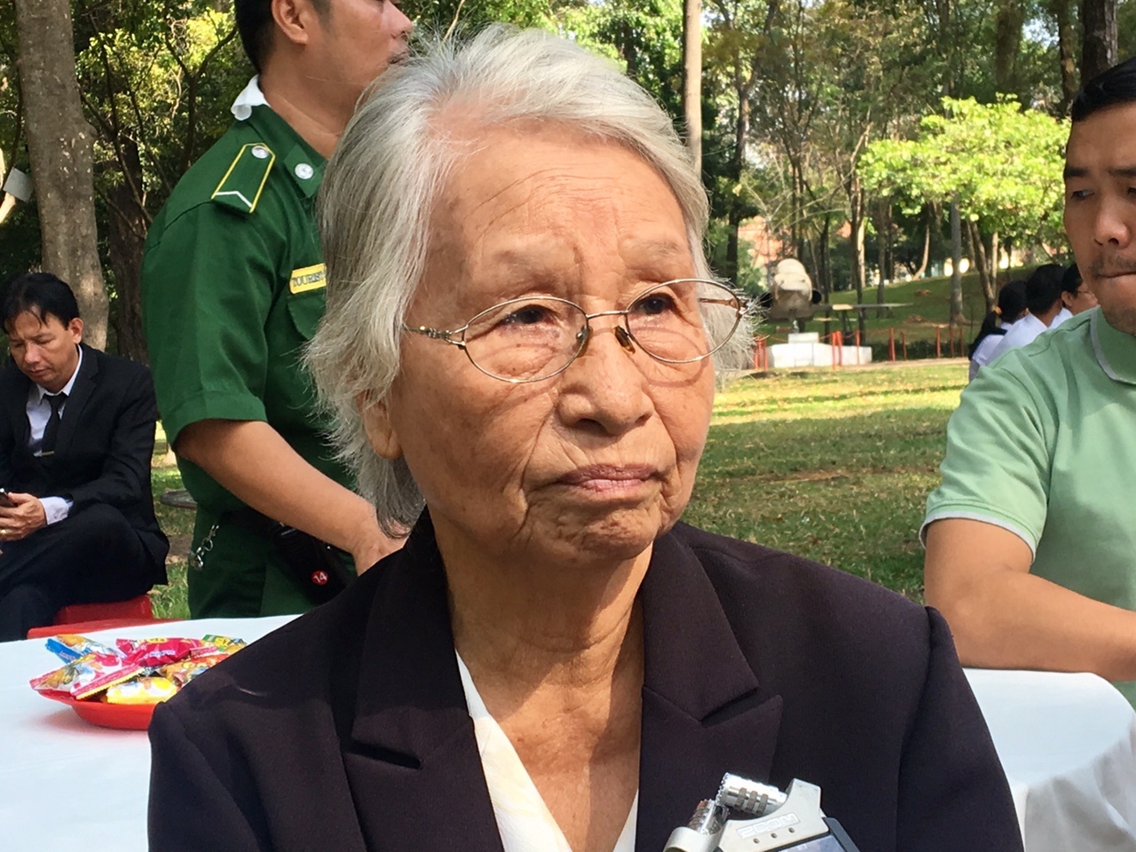 'Vo cung tiec thuong ong Sau Khai' hinh anh