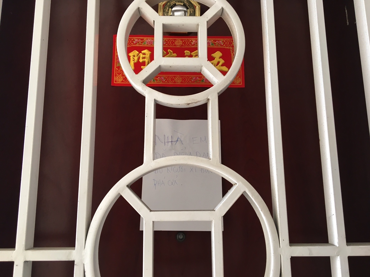 Chay chung cu anh 10