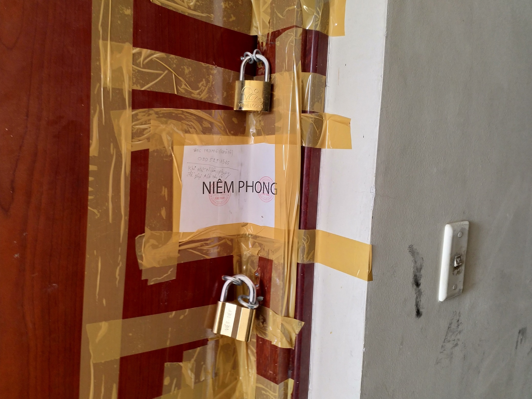 Chay chung cu anh 11