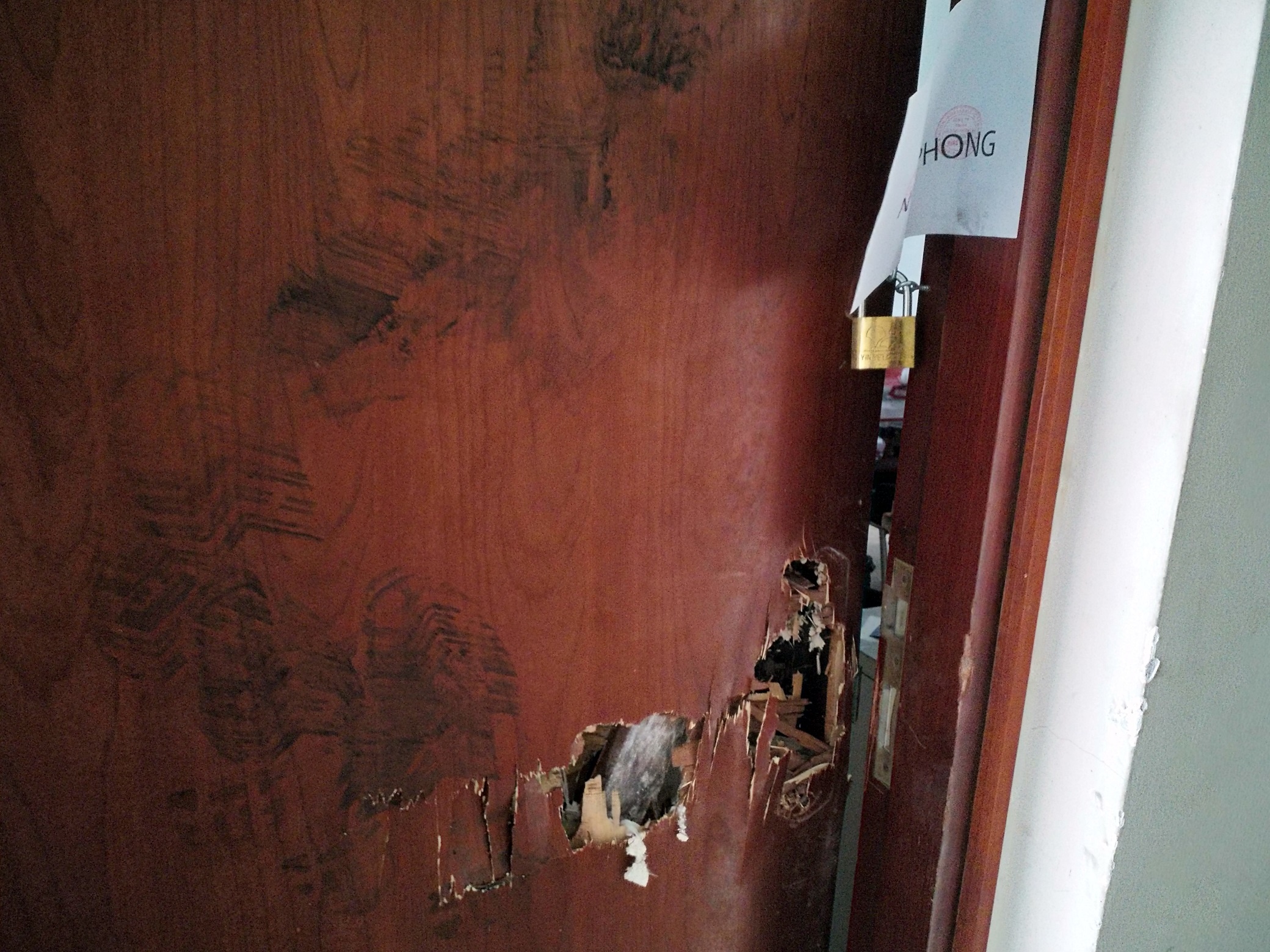 Chay chung cu anh 12