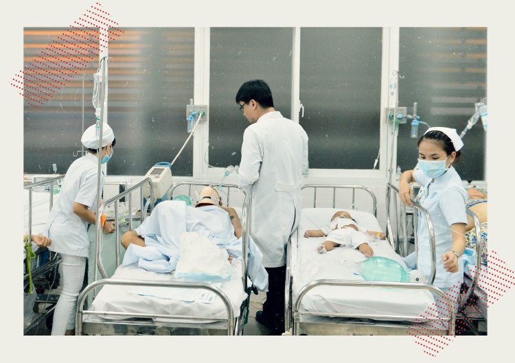 Hành hung bác sĩ ảnh 2 Hanh hung bac si anh 2