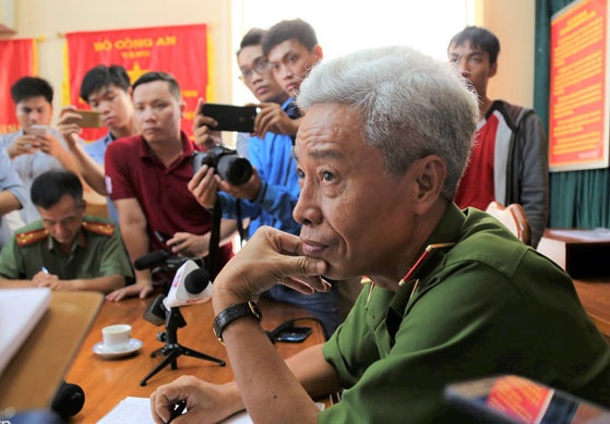 Bang trom tan cong cac 'hiep si' o Sai Gon chi trong 13 giay hinh anh