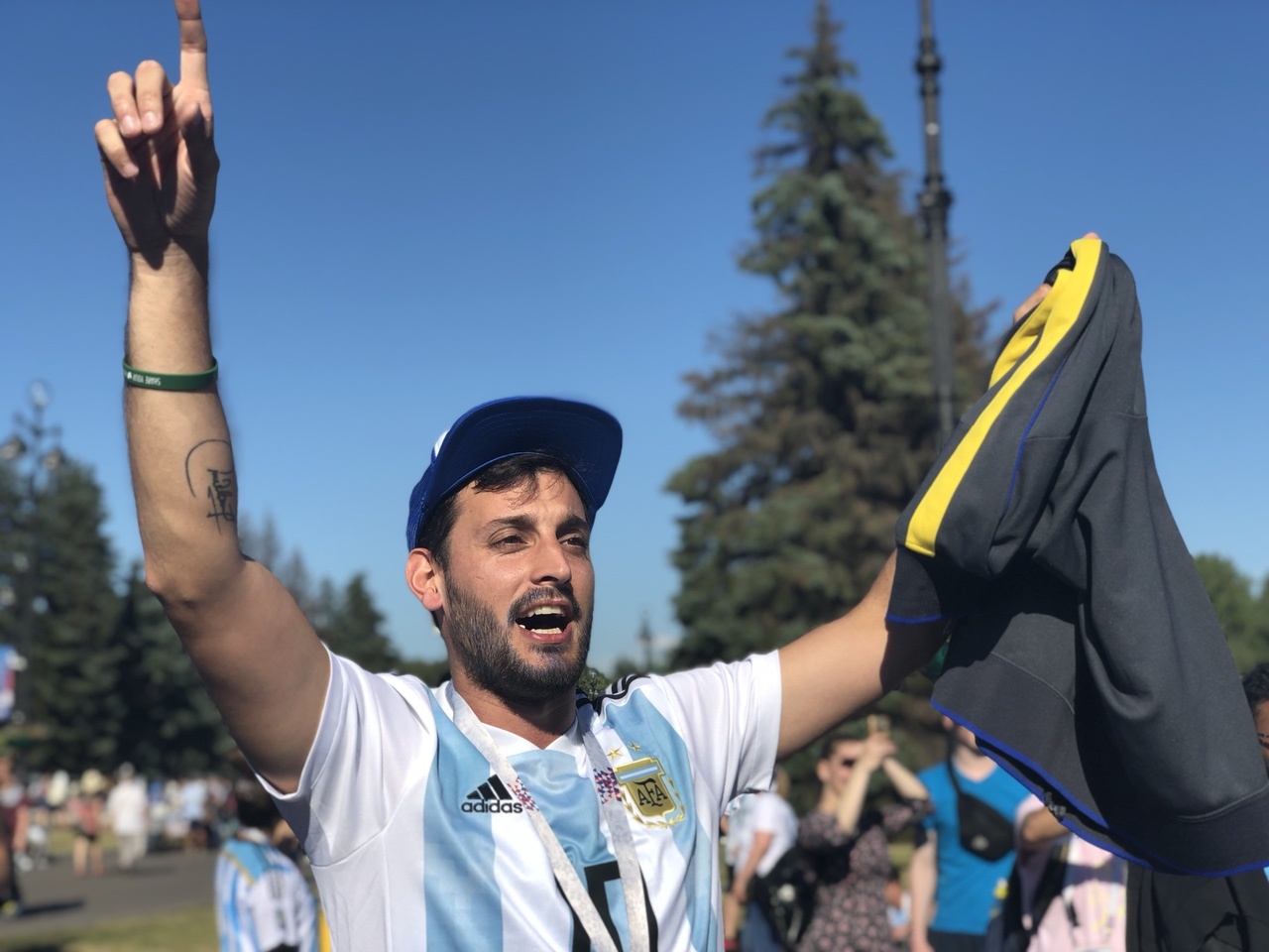 Co dong vien Argentina: 'Chua oi, chung toi da hoi sinh' hinh anh