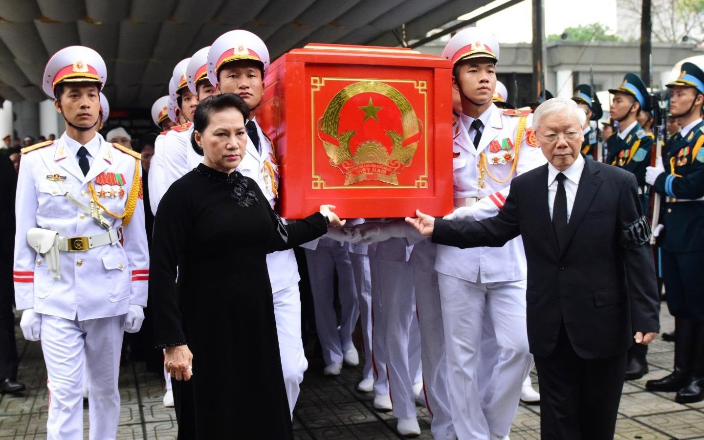 Dieu van tien dua Chu tich nuoc va loi dap tu cua gia dinh hinh anh