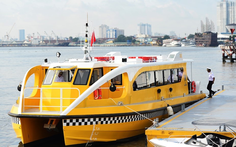 TP.HCM xu ly viec tuyen bus duong thuy tu y ngung hoat dong hinh anh