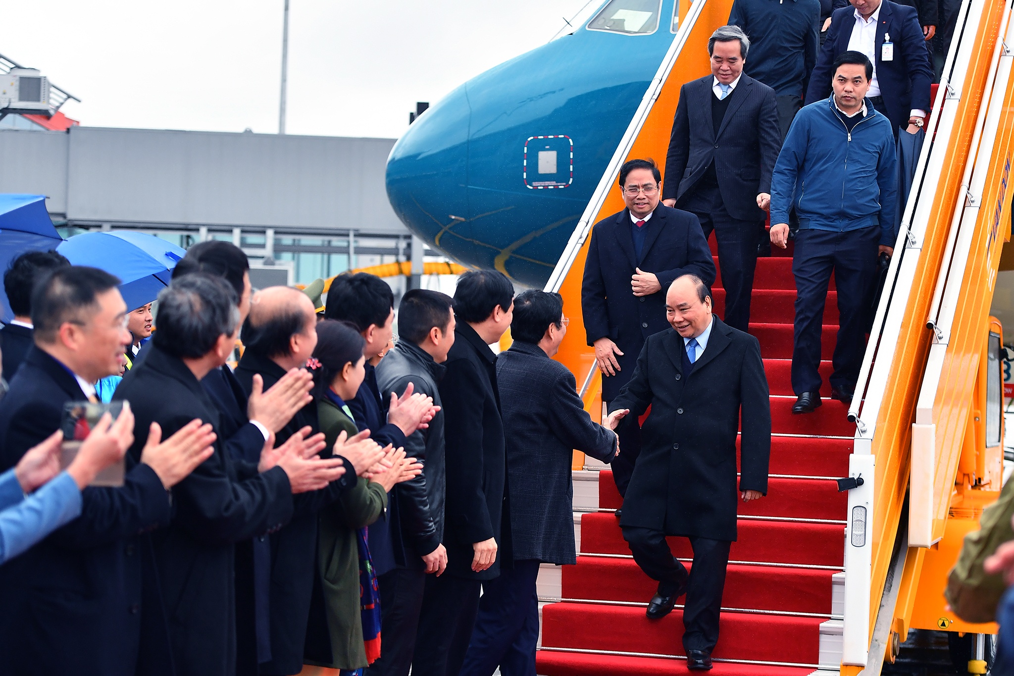 Cang hang khong Van Don don may bay cho Thu tuong hinh anh