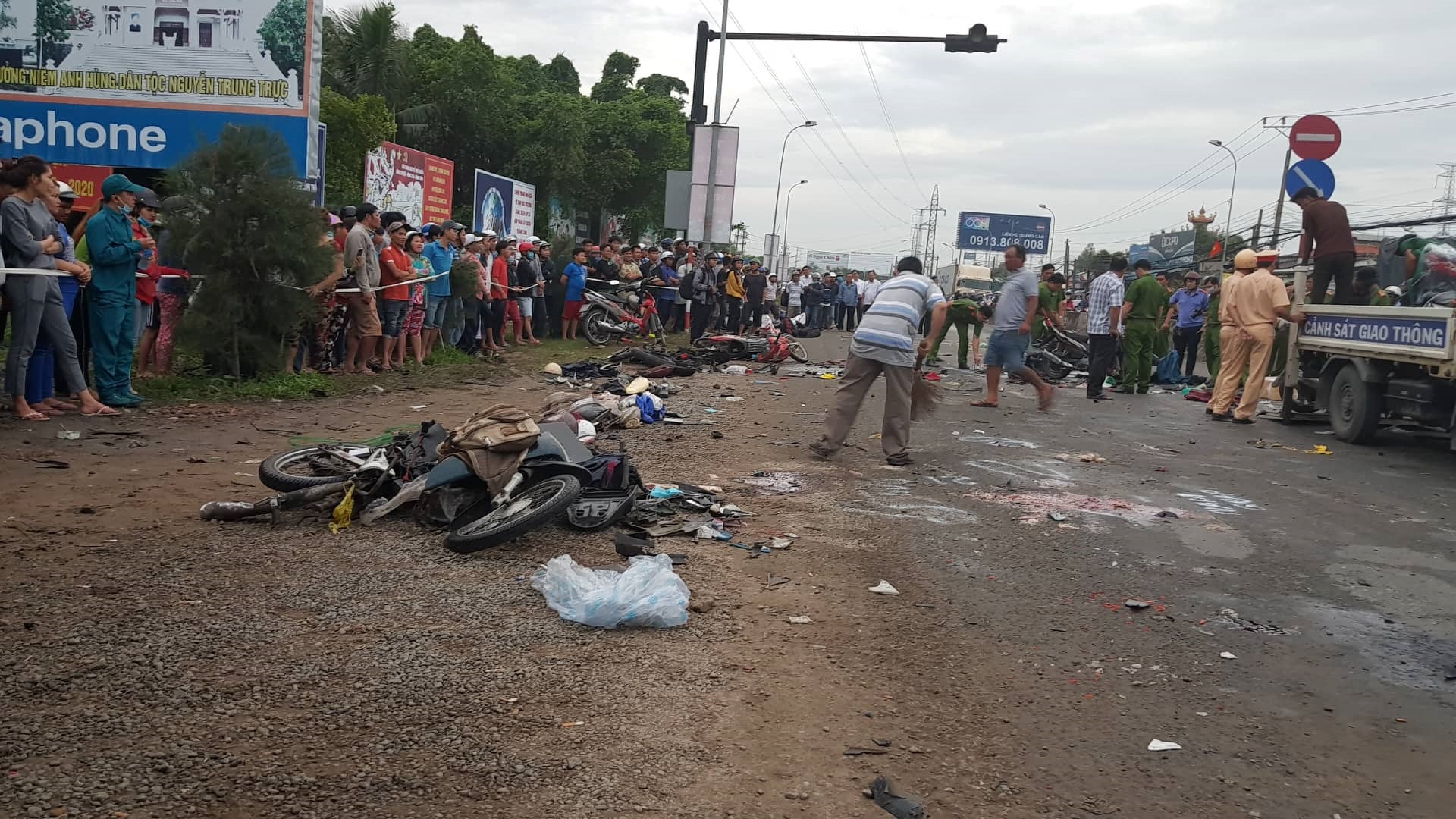 Tai xe xe container anh 3