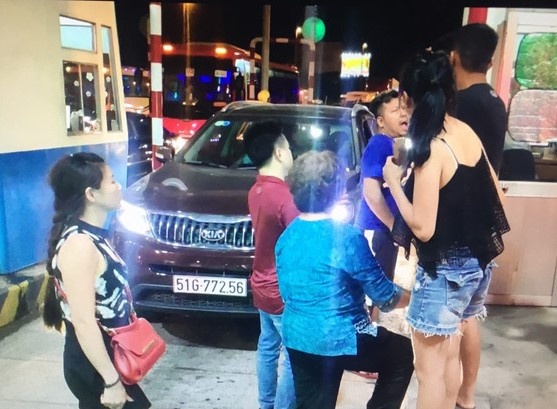 Don vi quan ly co quyen cam oto vao cao toc hay khong? hinh anh