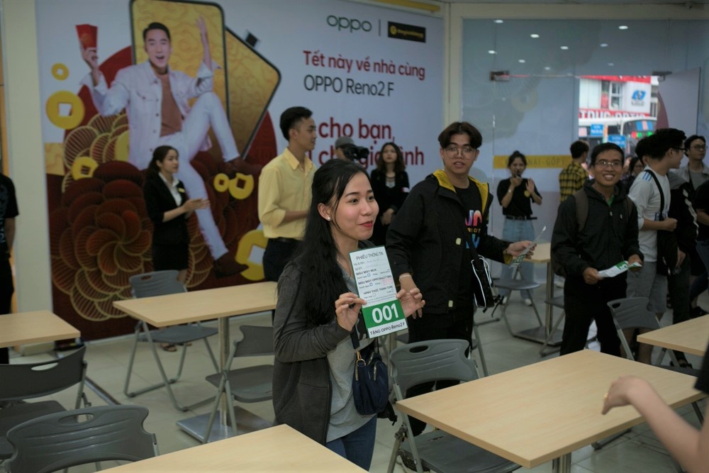 ve nha cung Oppo anh 5