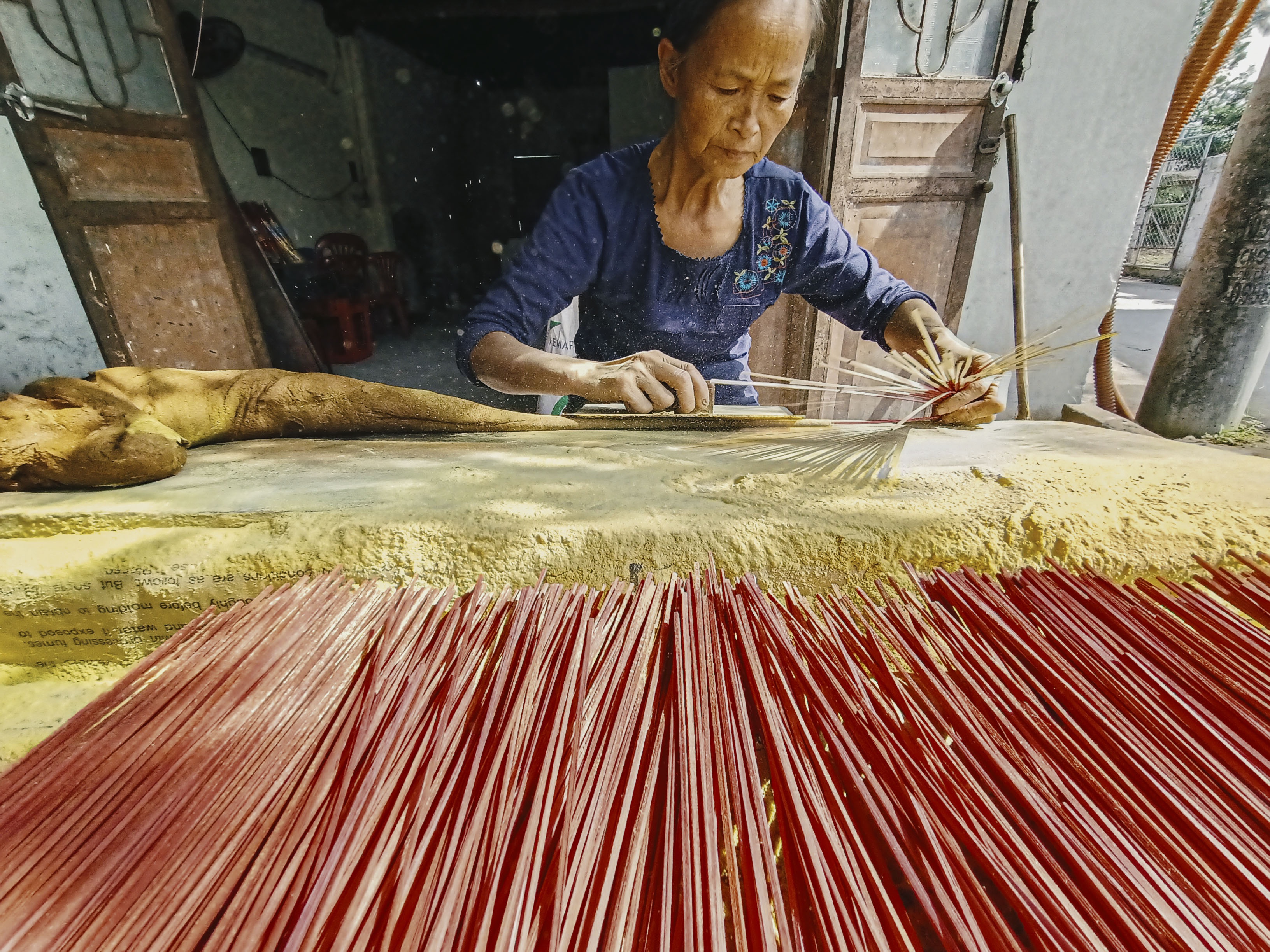 Ve nha don Tet anh 4