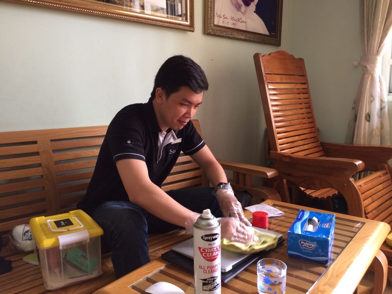 FPT shop,  bao duong macbook anh 1