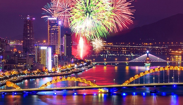 Trai nghiem thu vi voi le hoi DIFF 2017 tai Da Nang hinh anh