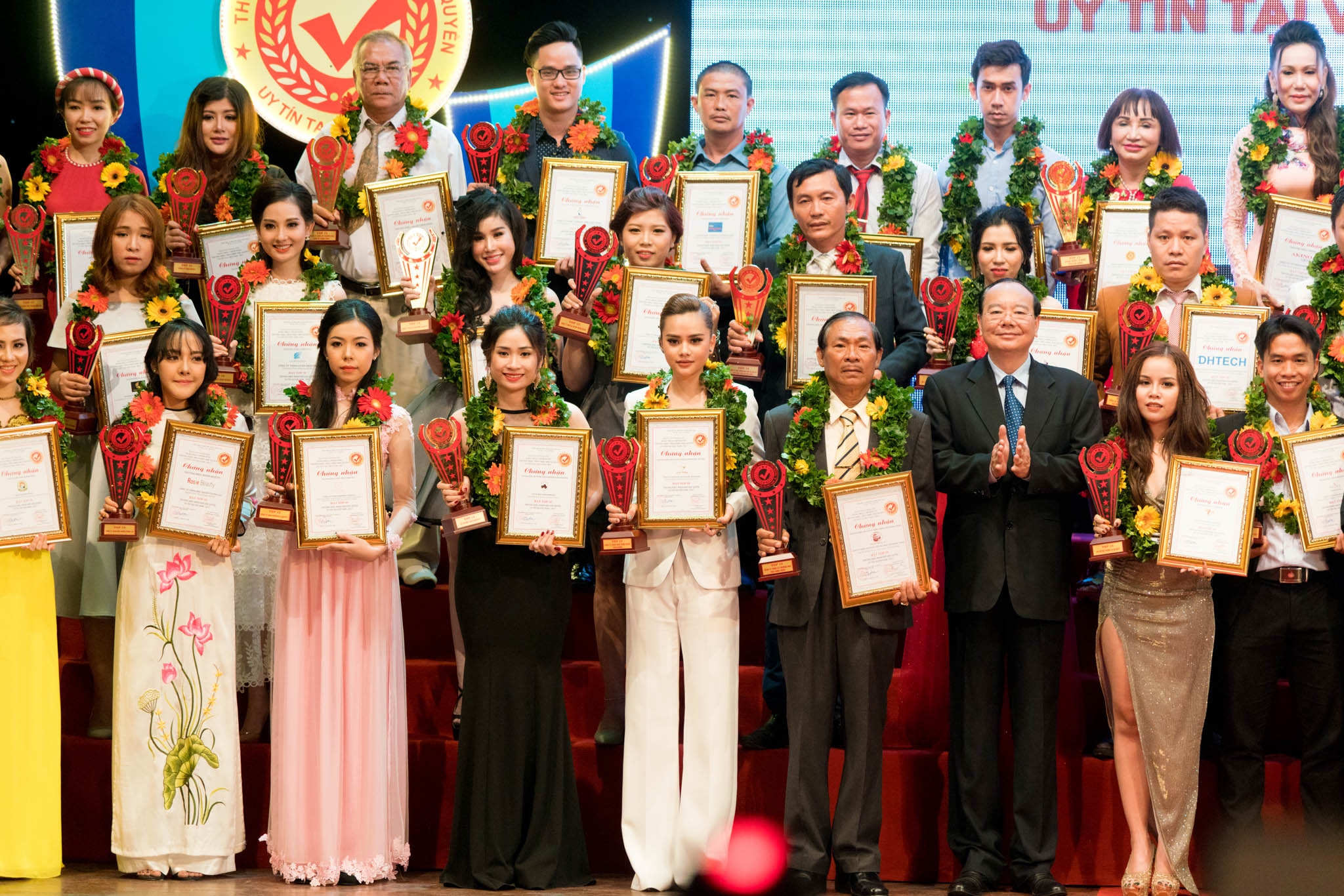 Yen sao Tan Khanh anh 5