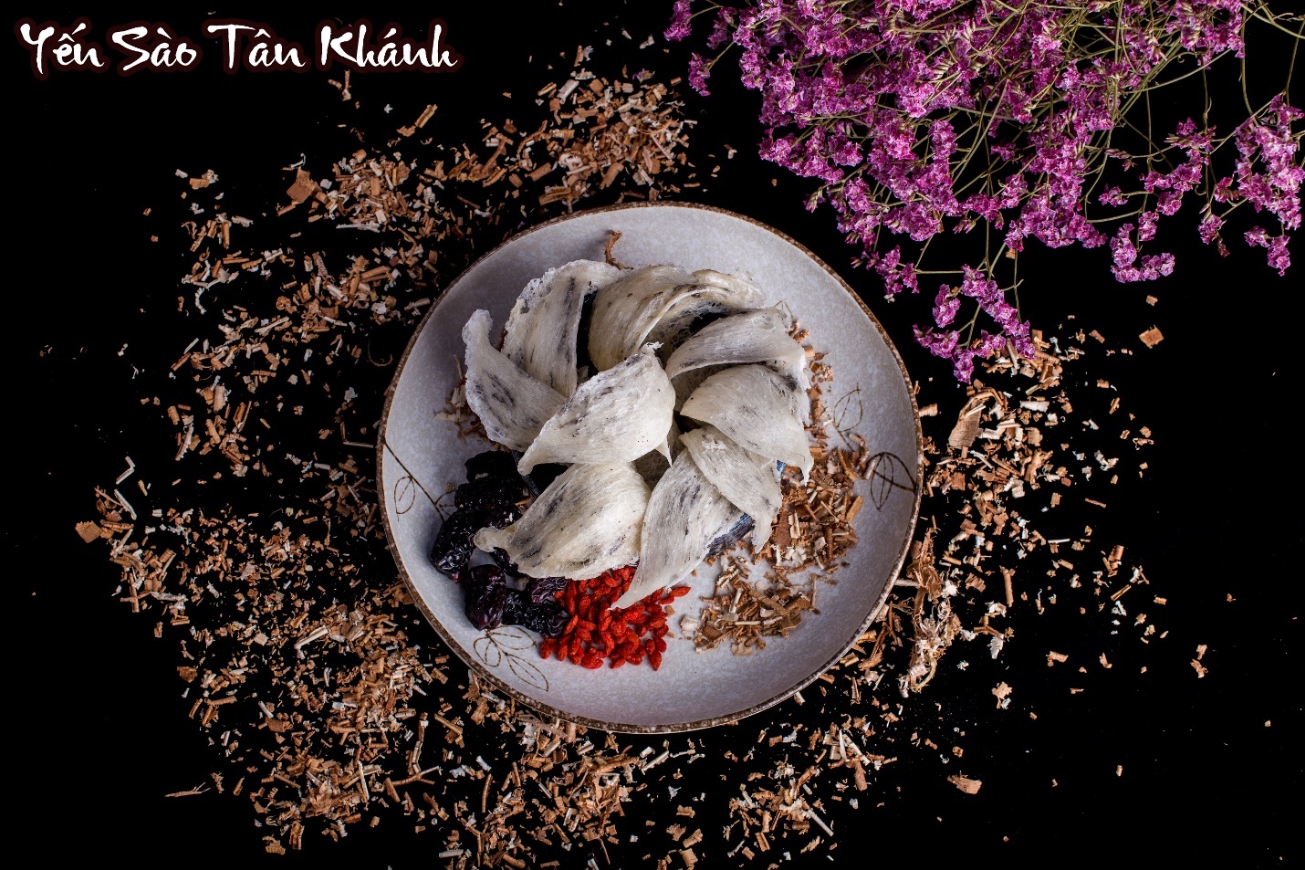 Yen sao Tan Khanh anh 1