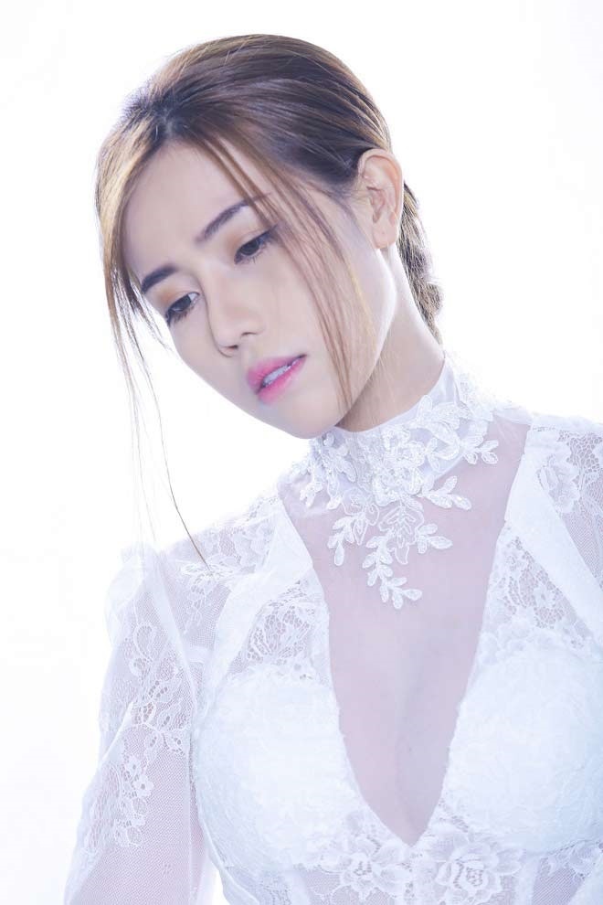 A hau Phan Quynh Ngan,  Yuna anh 8