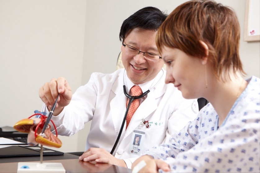 Chuyen gia y te Han Quoc du ‘Academic Medical Conference’ tai TP.HCM hinh anh