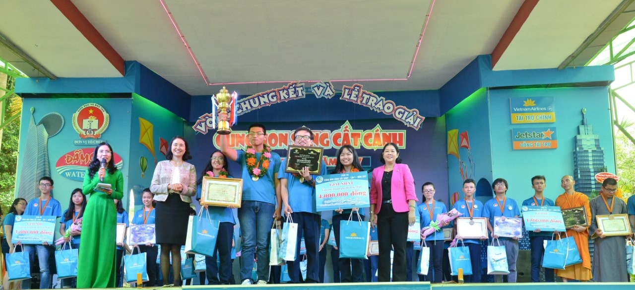 Vietnam Airlines anh 3