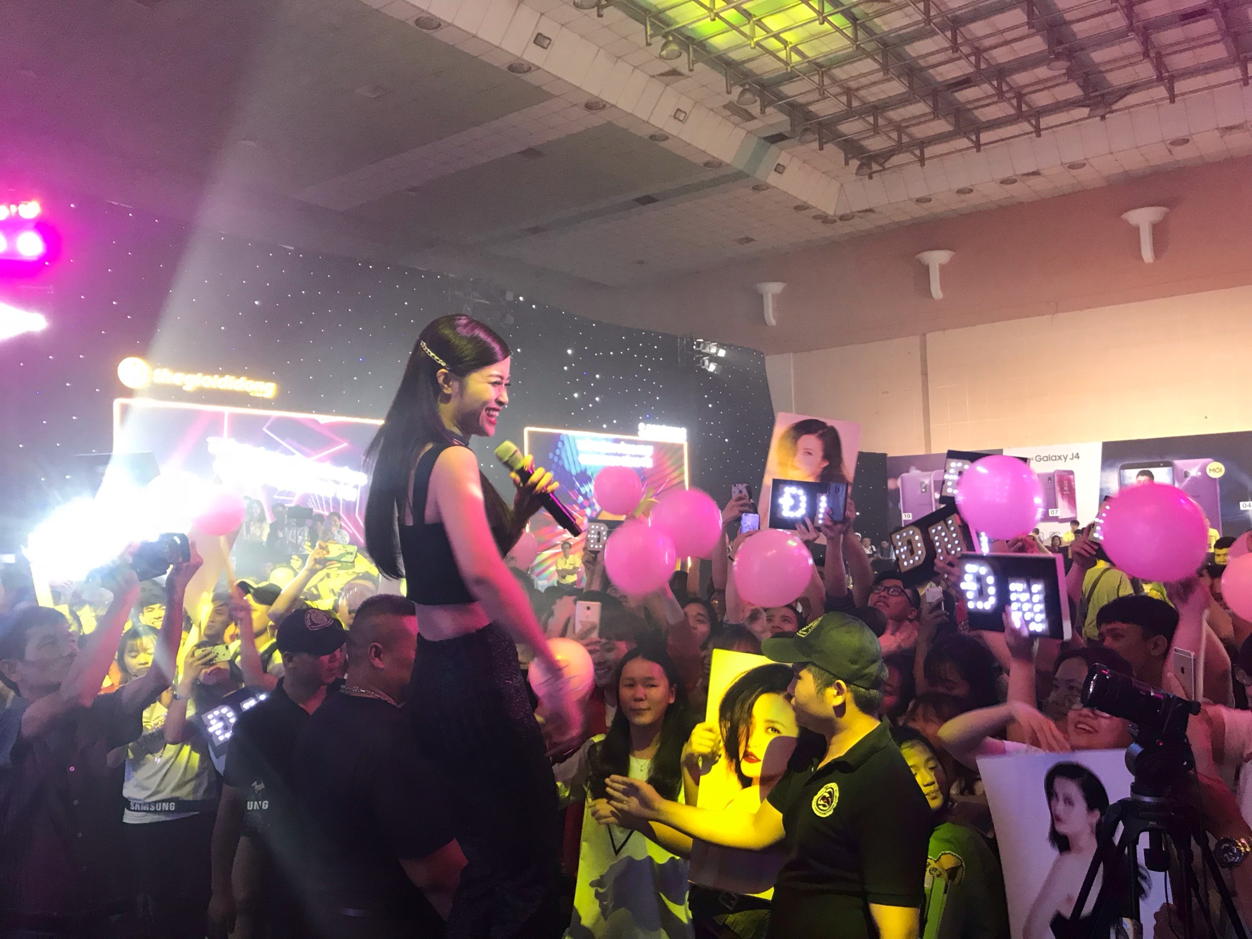 The Gioi Di Dong anh 2