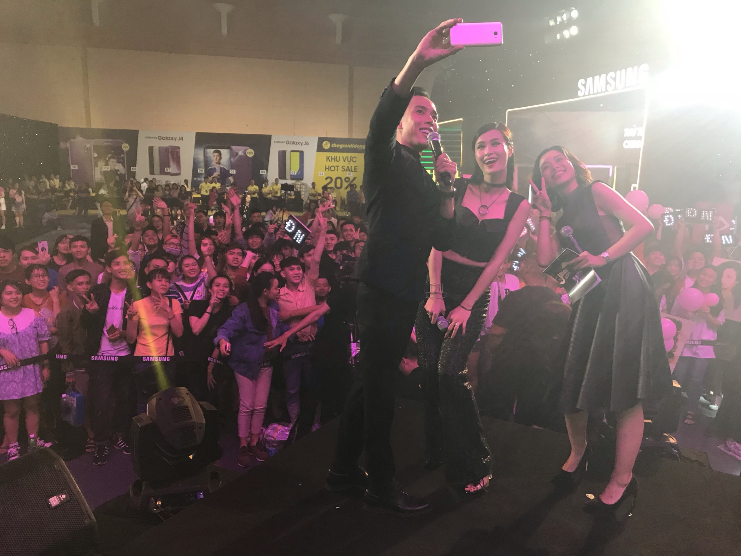 The Gioi Di Dong anh 3