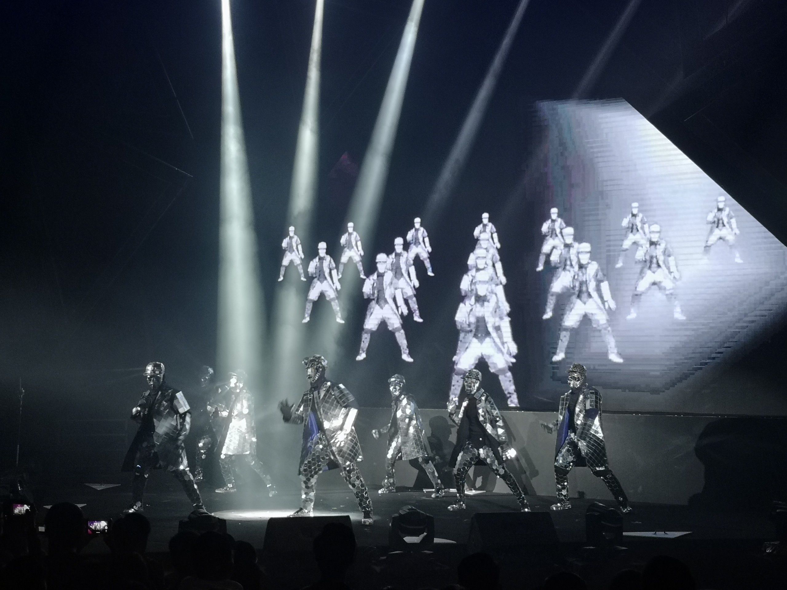 The Gioi Di Dong anh 7