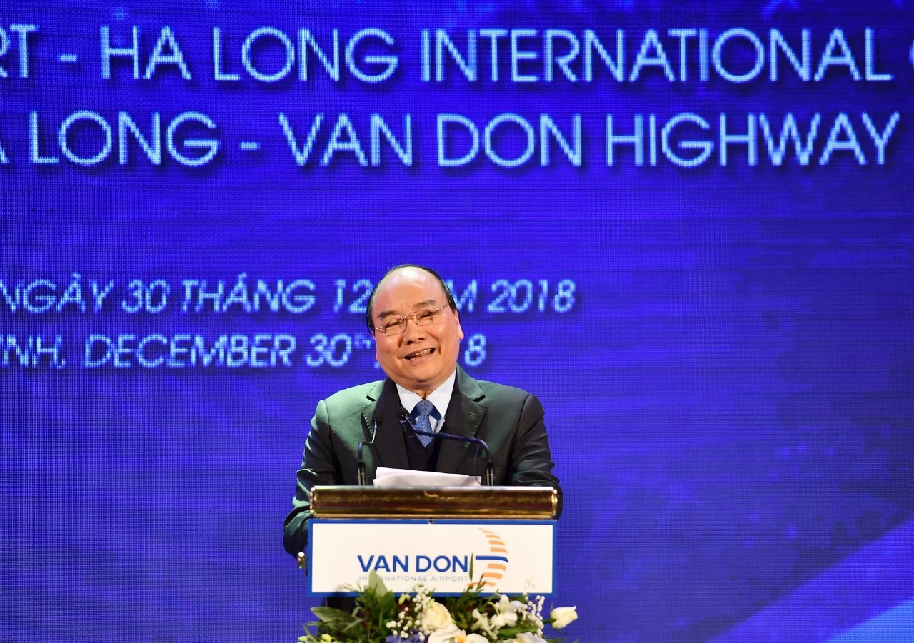 Thu tuong Nguyen Xuan Phuc bieu duong lanh dao tinh Quang Ninh hinh anh