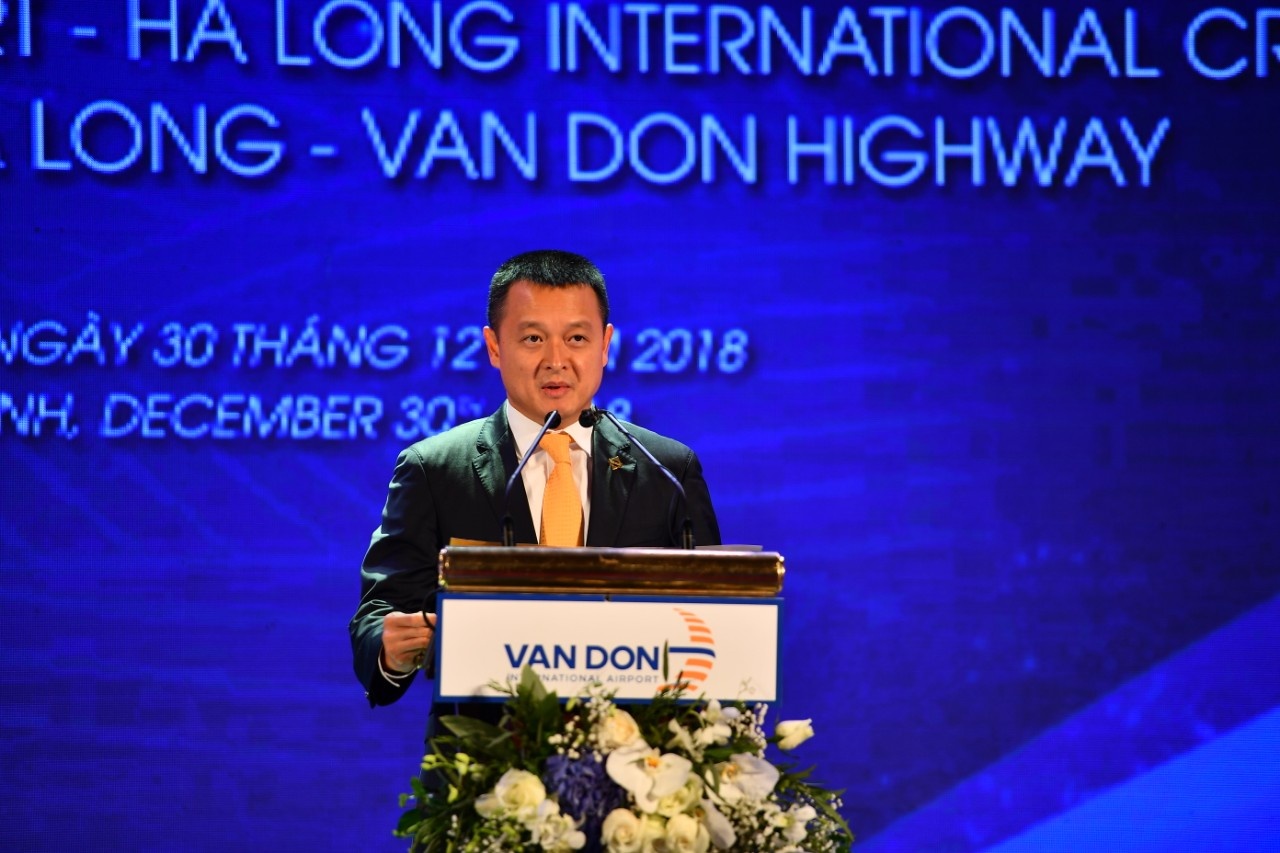 TGD Sun Group phat bieu tai le khai truong cang hang khong Van Don hinh anh