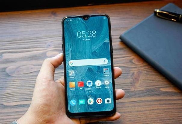 Ra mat smartphone gia re, Realme nuoi tham vong lap ky luc ban hinh anh