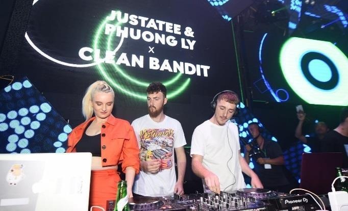 Clean Bandit me hoac fan Viet bang 3 sieu hit hinh anh