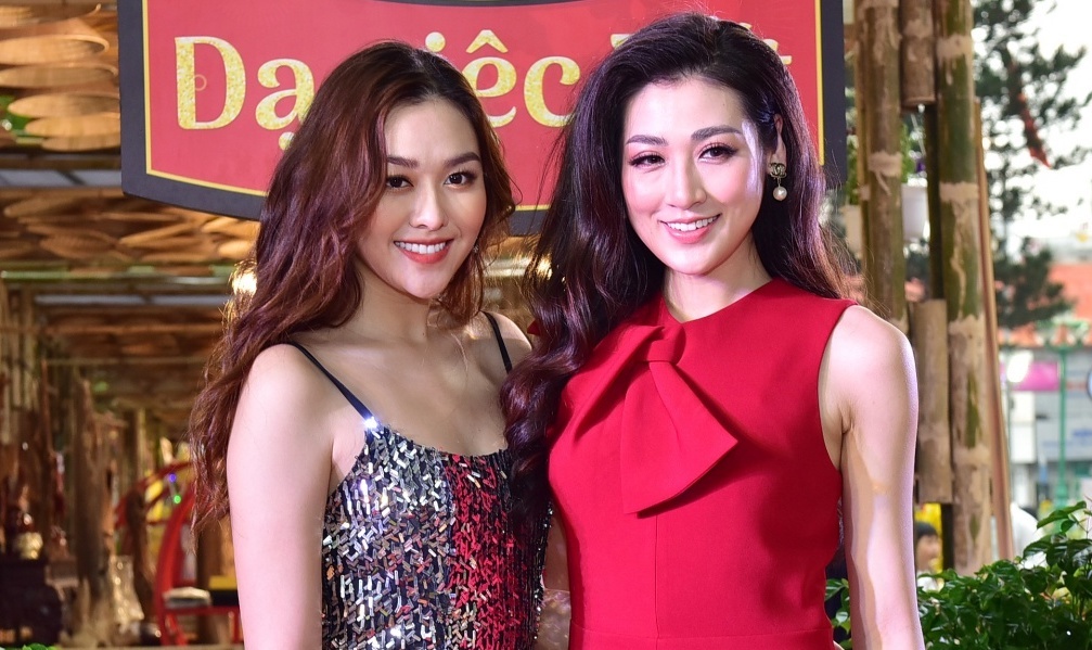 Dan sao va a hau Viet quy tu, ban ve am thuc dip dau nam hinh anh