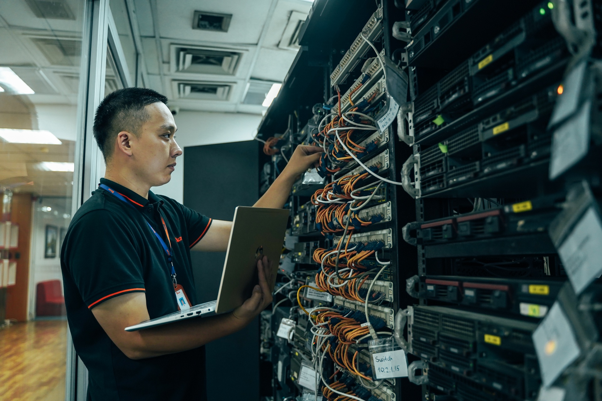 Video - Xu huong moi trong cuoc chien voi virus may tinh hinh anh