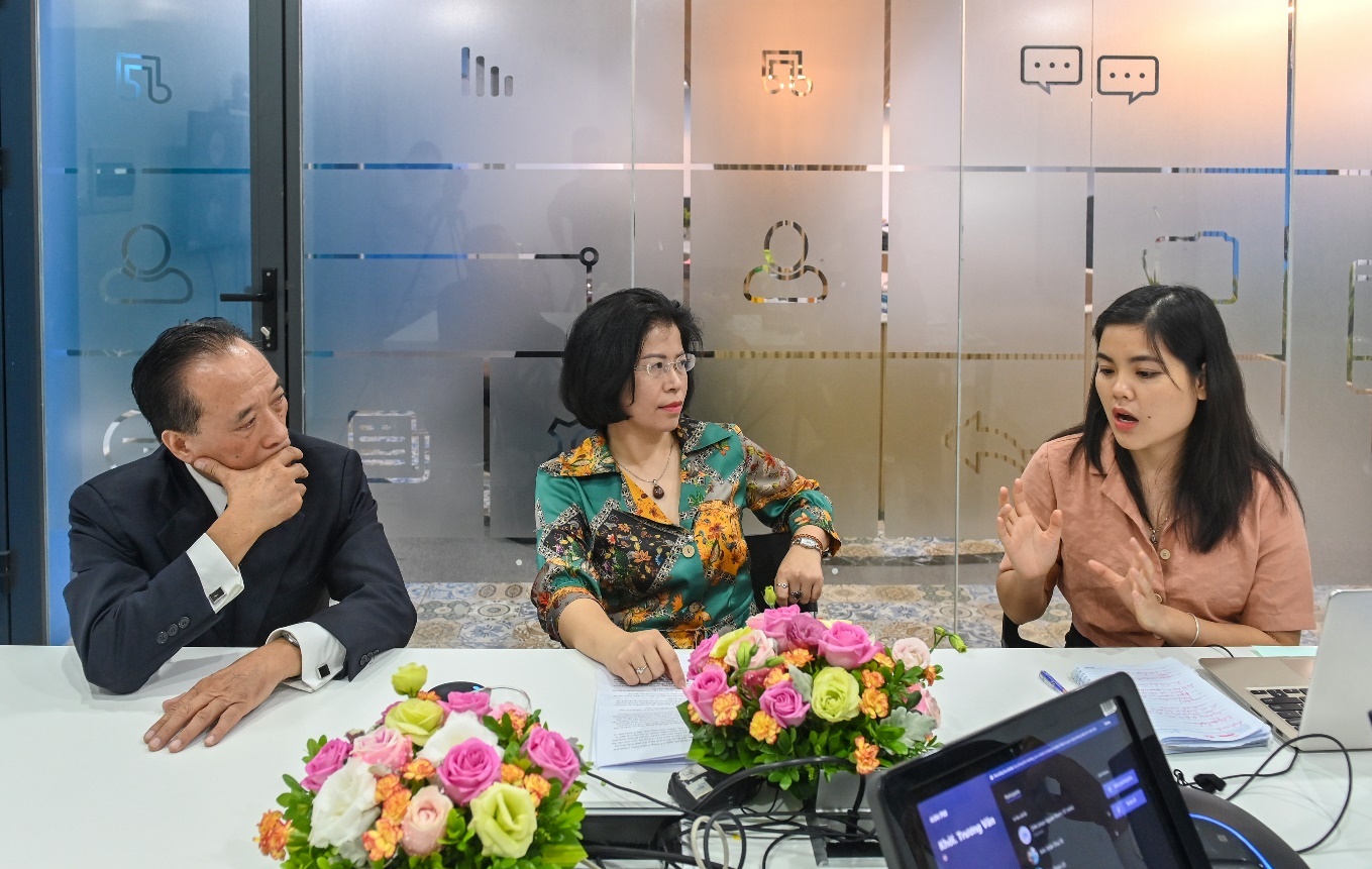 thuong mai dien tu anh 4