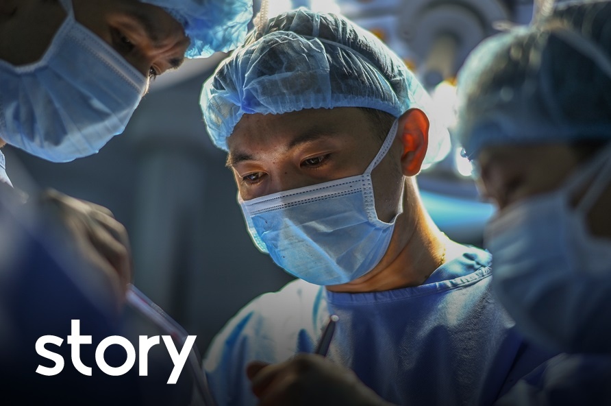 Phuong phap thay khop hang SuperPath giup benh nhan thoat canh tan phe hinh anh