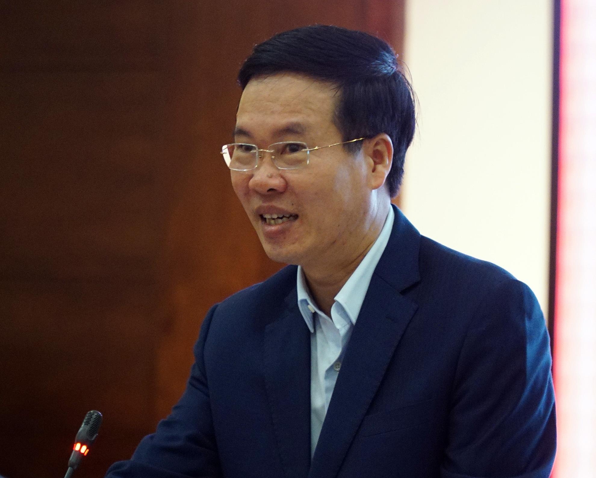 'Dung de tinh trang tay bat mat mung nhung sau do don thu loan xa' hinh anh