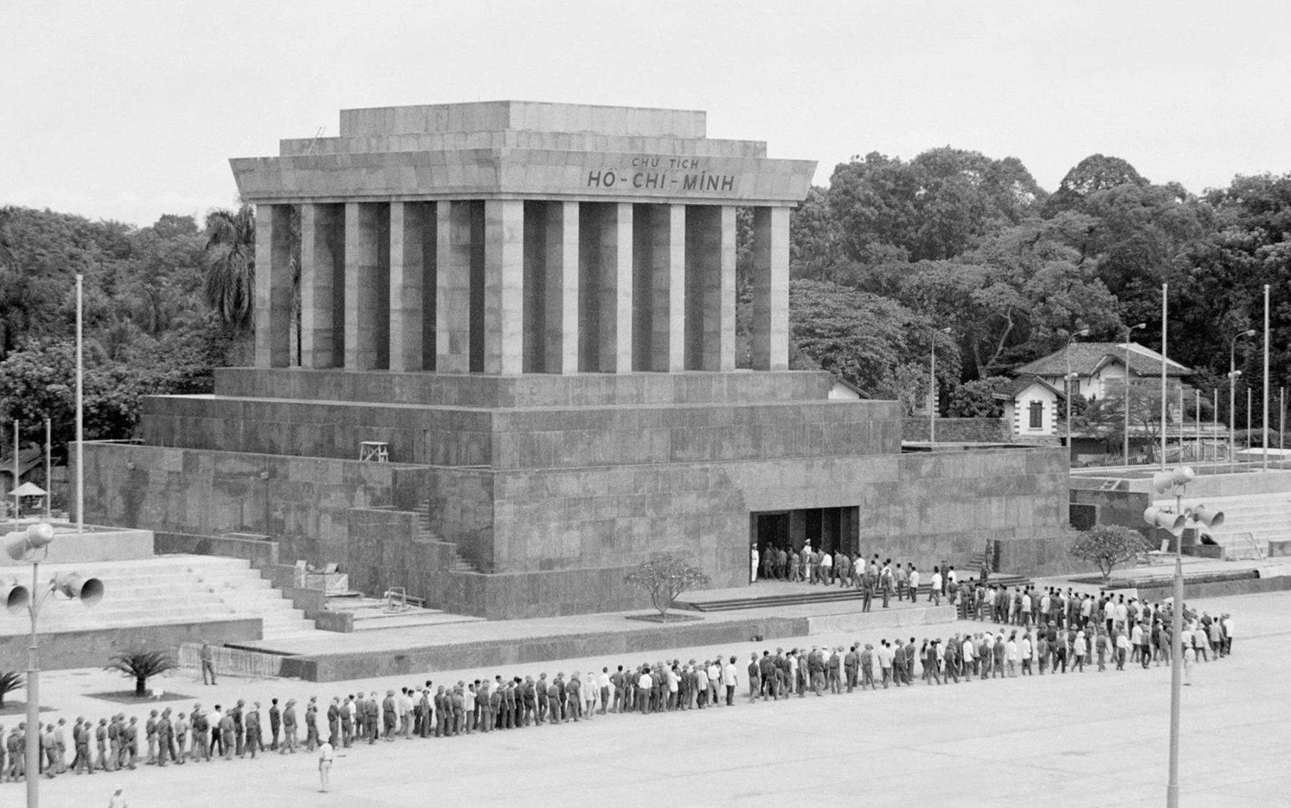 Nhung chuyen chua ke trong 50 nam gin giu thi hai Chu tich Ho Chi Minh hinh anh