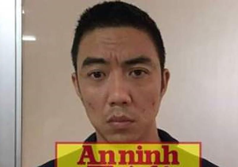 xe Mercedes tông 2 người chết ảnh 2 xe Mercedes tong 2 nguoi chet anh 2