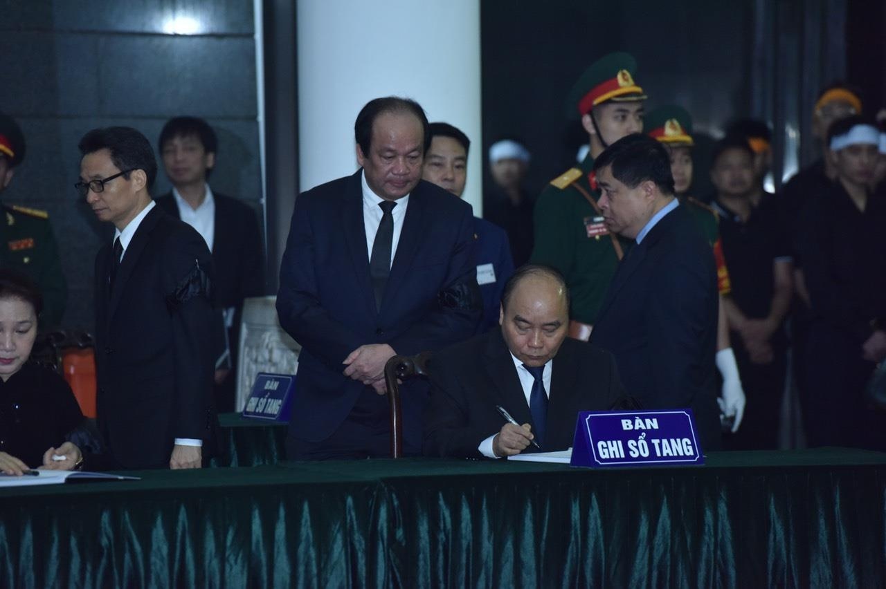 Quoc tang dai tuong Le Duc Anh anh 2