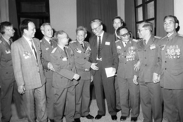 Dai tuong Le Duc Anh anh 2