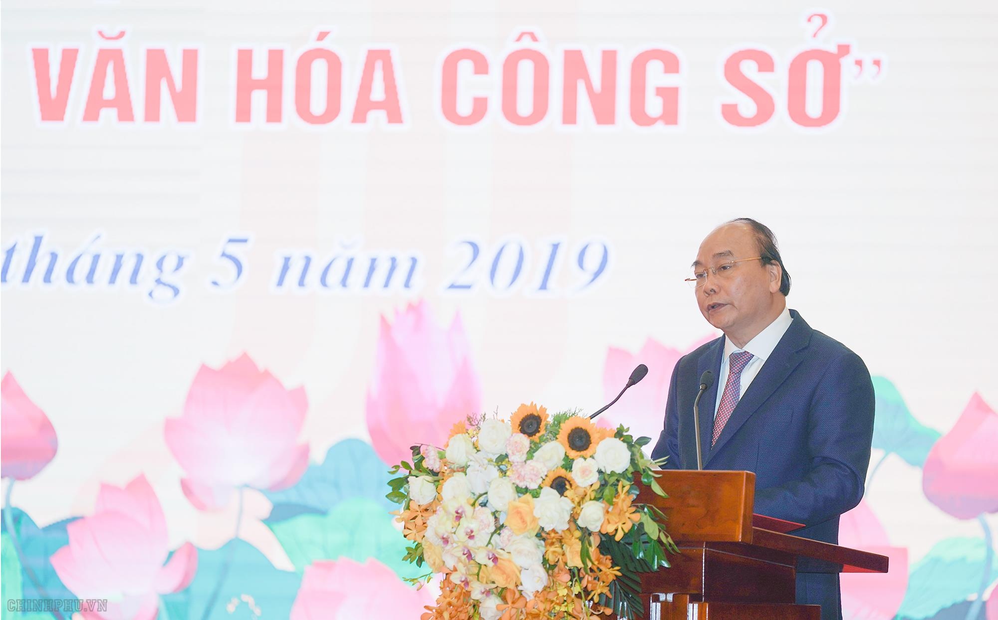 Thủ tướng Nguyễn Xuân Phúc ảnh 1 Thu tuong Nguyen Xuan Phuc anh 1