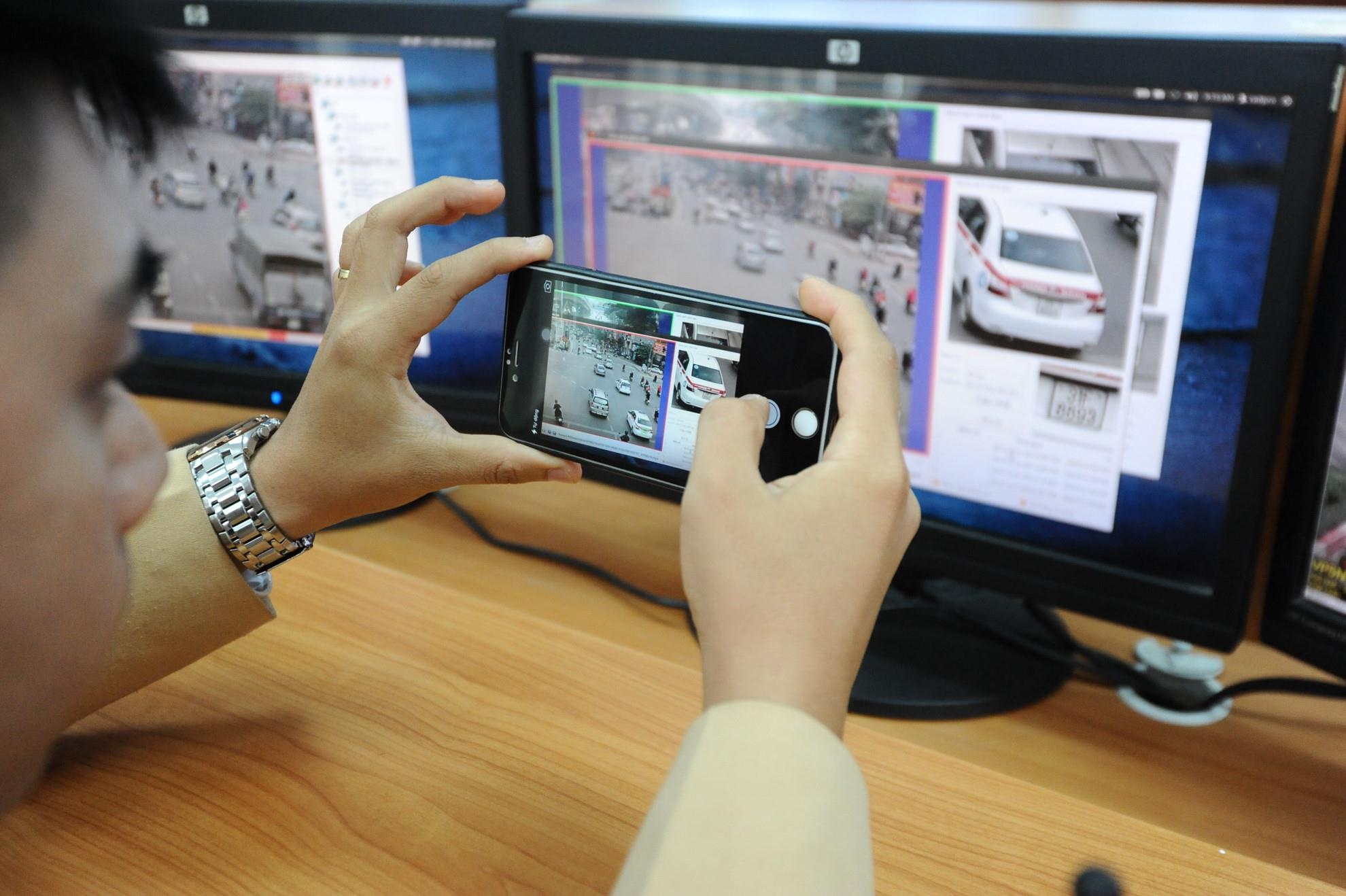 công khai vi phạm giao thông ảnh 1 cong khai vi pham giao thong anh 1